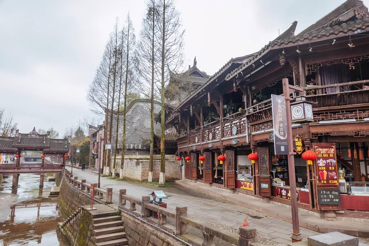 冷知识分享平台-发现惊人的喜欢趴着睡觉是什么原因?知识!